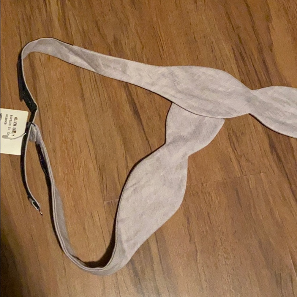 Silk Bowtie
